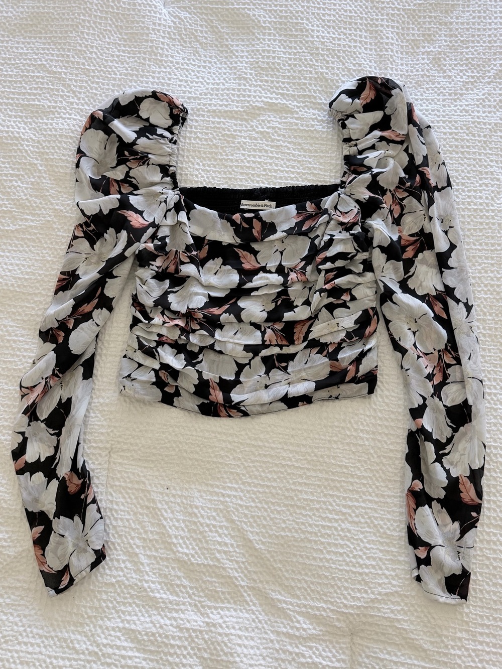 Abercrombie & Fitch Black Floral Puff-Sleeve Smocked Crop Top